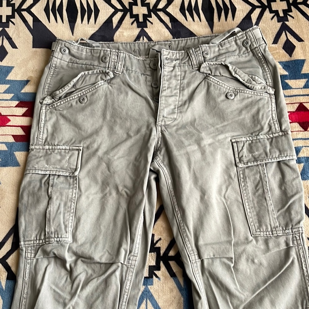 American Eagle Cargo Pants